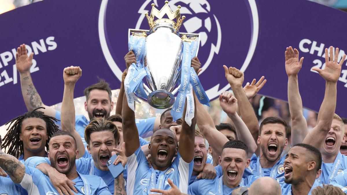 Manchester City win Men's Club of the Year Trophy