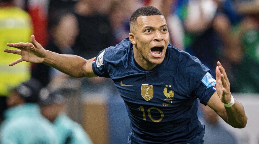 Mbappé, the big pressure!