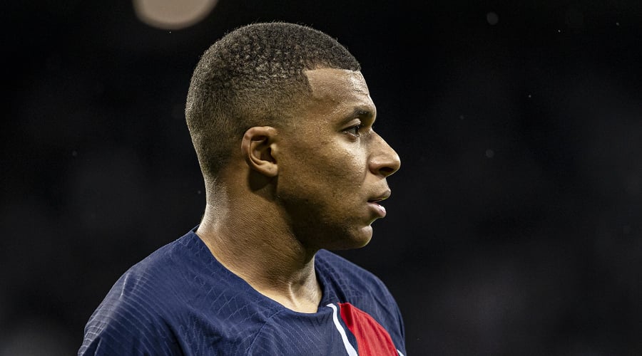 Mbappé, the twist?