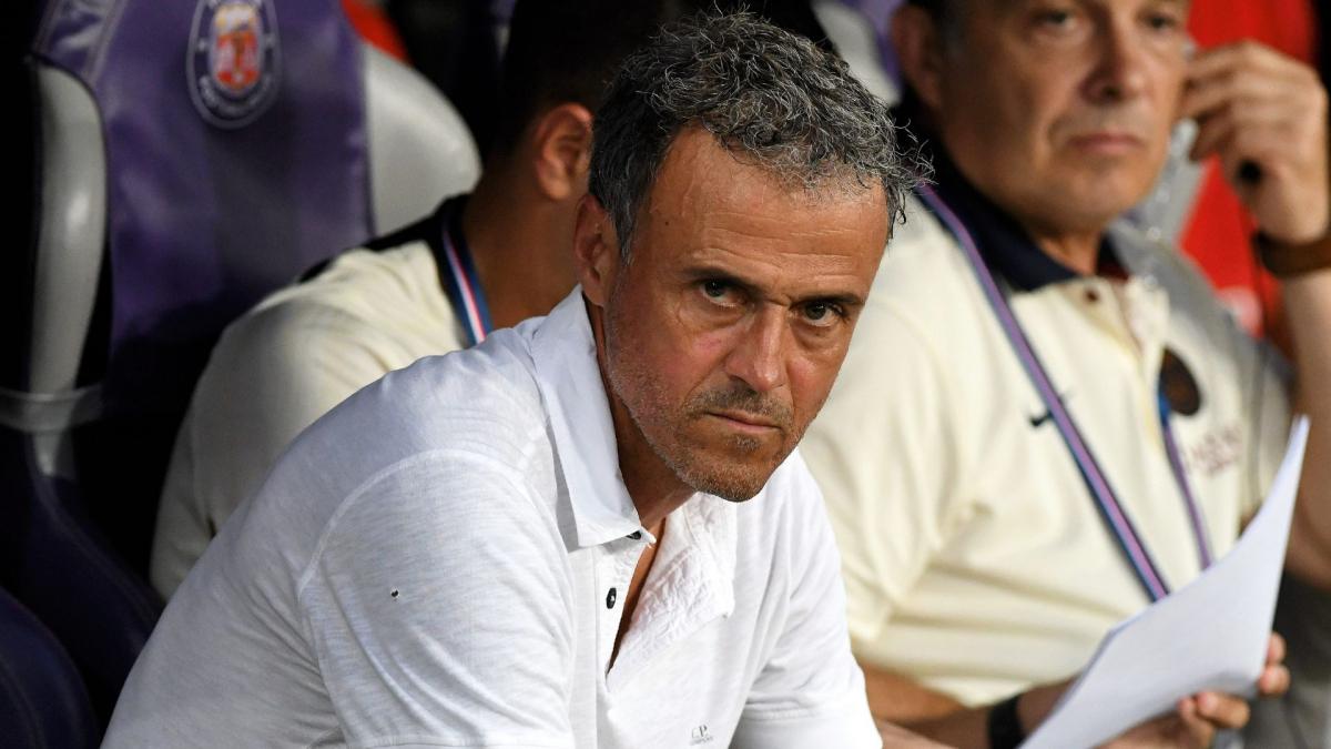 PSG: the violent tackle of the president of Naples on Luis Enrique