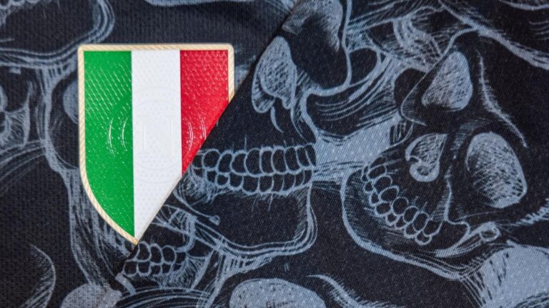 The new crazy Napoli jersey for… Halloween