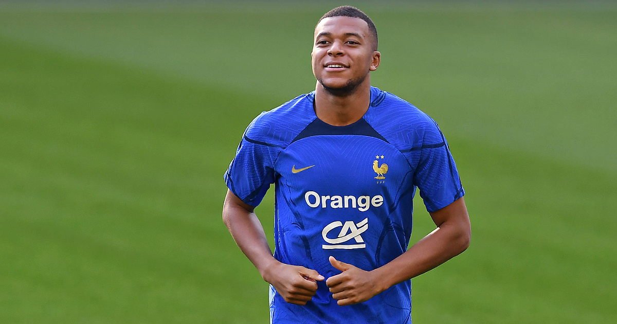 Video: Mbappé, his incredible goal in training!