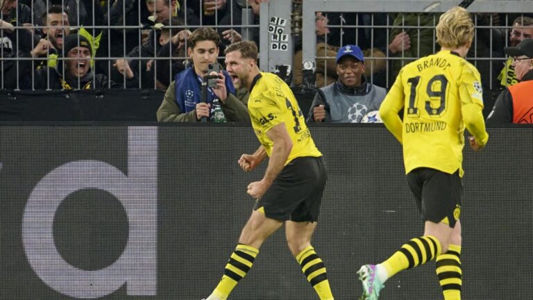 BL: Borussia Dortmund overthrow M'Gladbach, Leverkusen climbs to first place