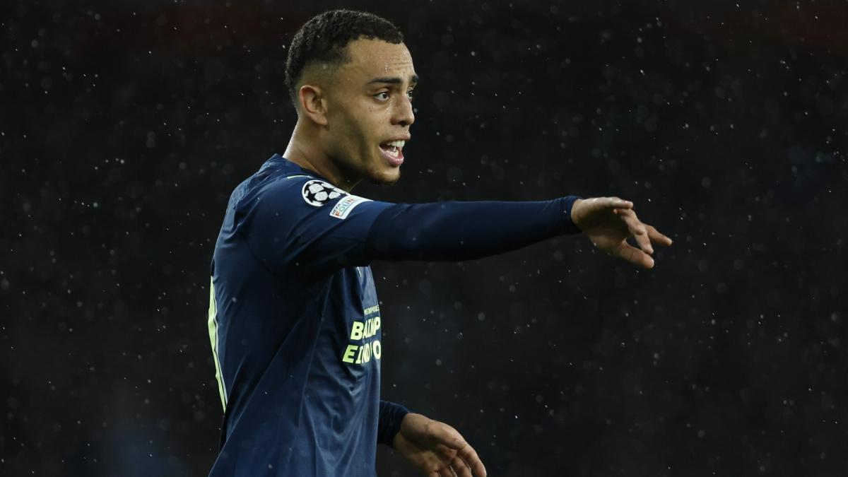 Barça will succeed in getting rid of Sergiño Dest