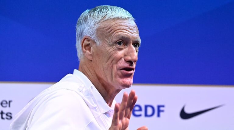 Deschamps, the shattering release on his future