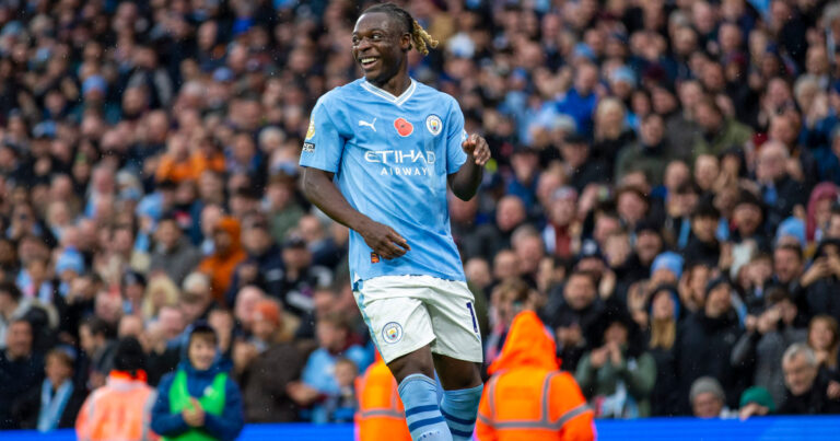 Jérémy Doku praised by a Manchester City teammate