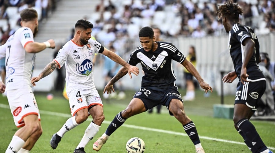 Laval and Angers ensure, Bordeaux sinks