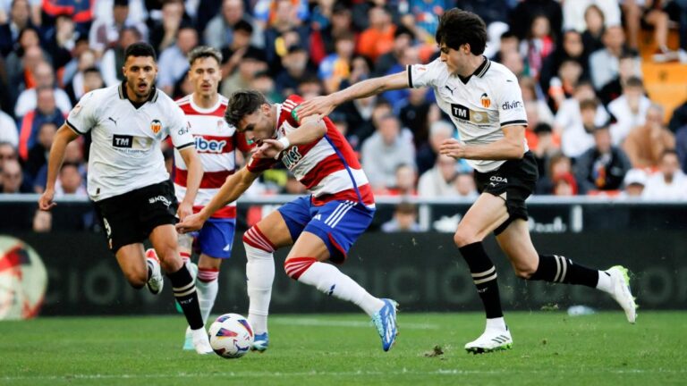 Liga: Valencia wins against Granada and moves closer to the top 5