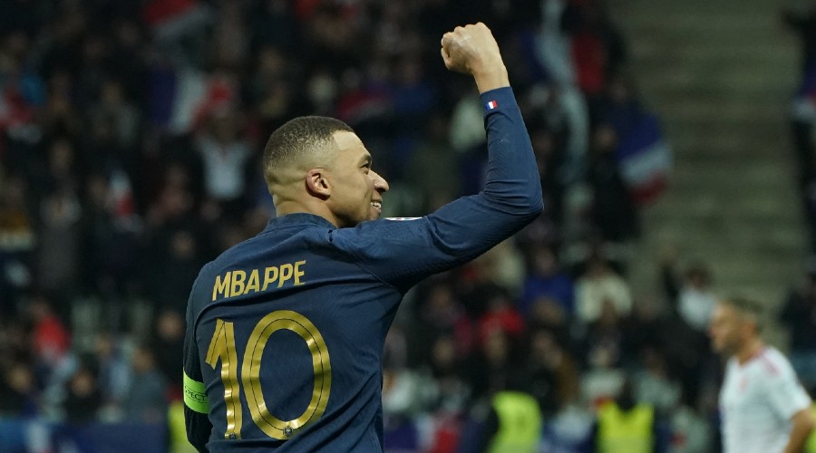 Mbappé is already thinking about the Euro