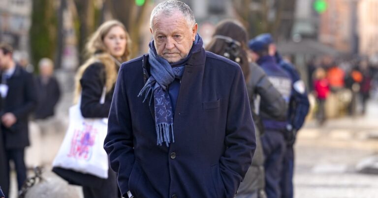 Aulas clashes with OL supporters