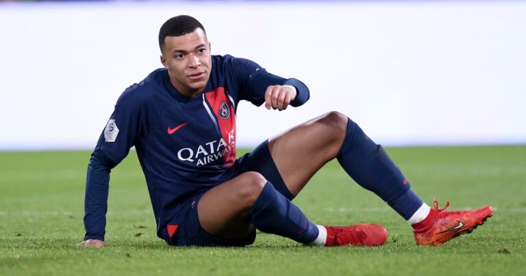 Kylian Mbappé and PSG, we're finally talking!