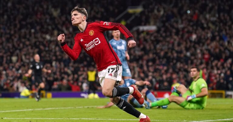 A Man United-Aston Villa that is breaking out!