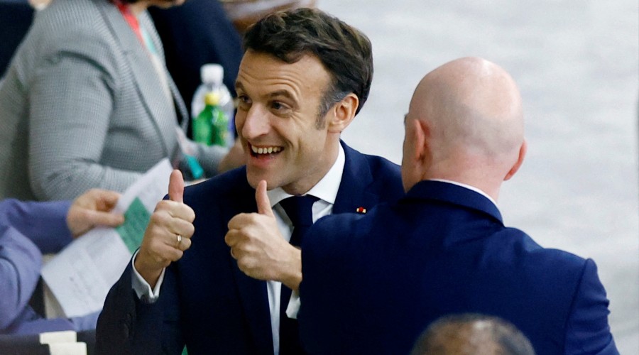 A Parisian praised by Macron