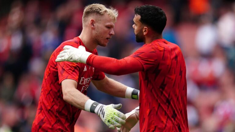 Arsenal: the goalkeeper war sets fire