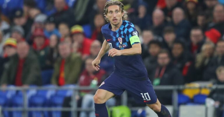 Croatia coach warns Real about Modric