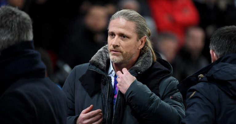 Emmanuel Petit breaks down live and threatens a listener