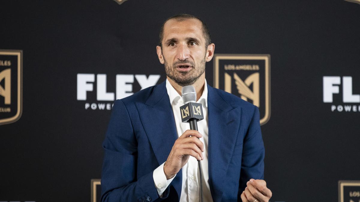 Giorgio Chiellini announces his retirement
