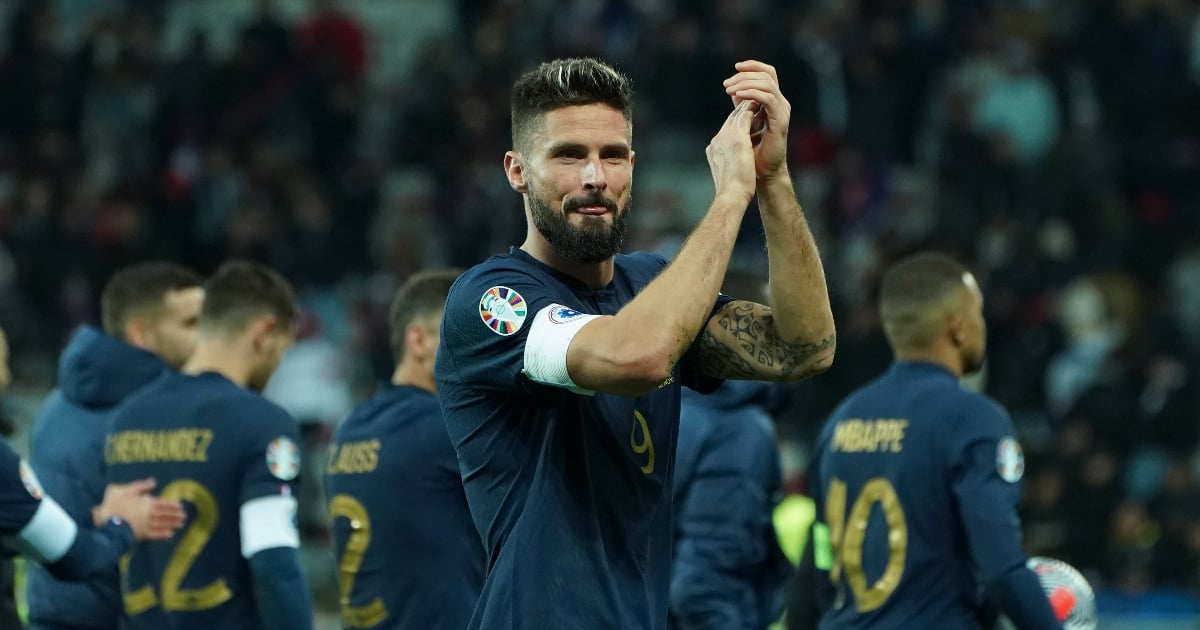 Giroud makes a resounding announcement about his future in Blue