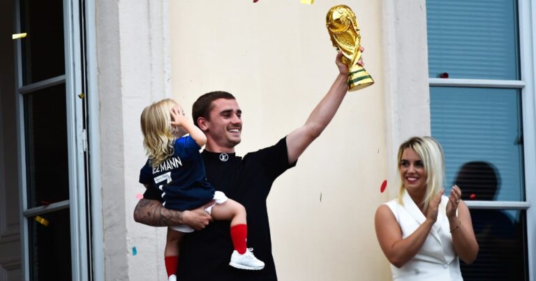 Griezmann, his wife goes to clash