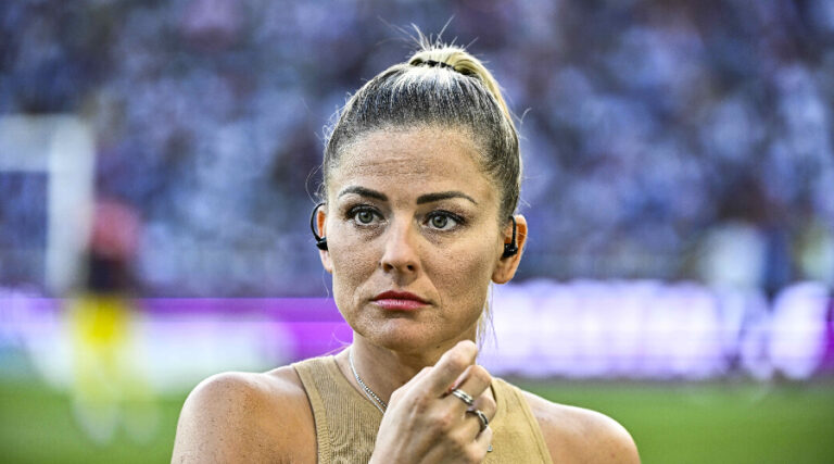 Laure Boulleau in shock