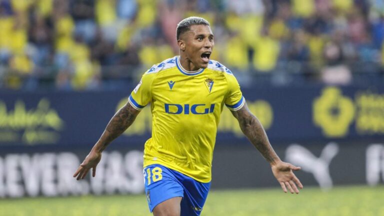 Liga: Cadiz catches Las Palmas at the end of the match