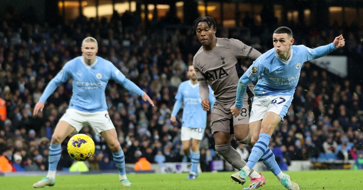 Man City collapses again!