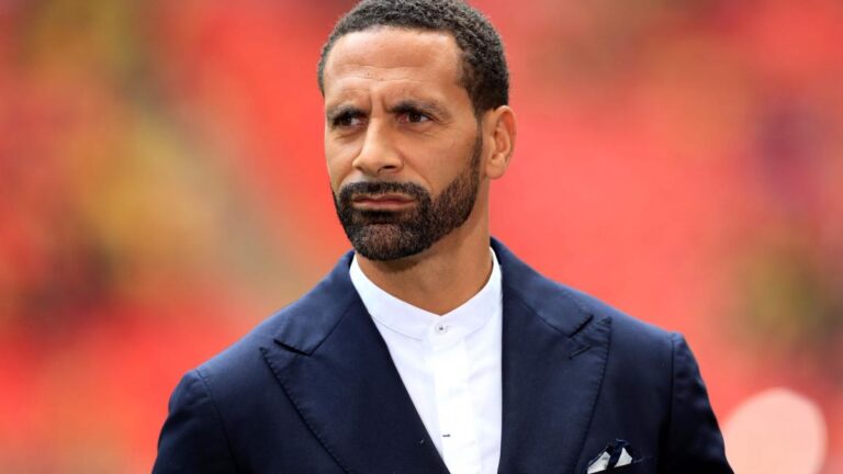 Man United: Rio Ferdinand's violent tackle on Wayne Rooney