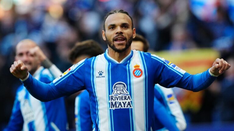 Martin Braithwaite pleases Sevilla