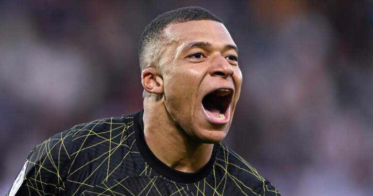 Mbappé's funny hidden camera (video)
