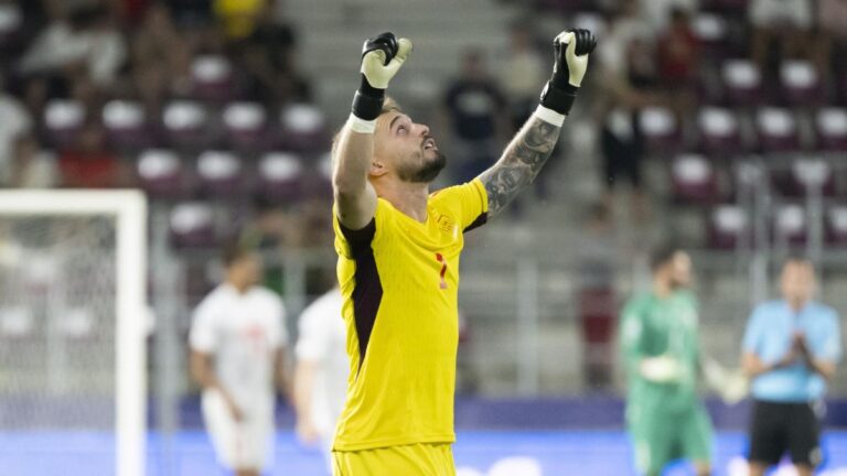 PSG: Arnau Tenas' cash response on his future
