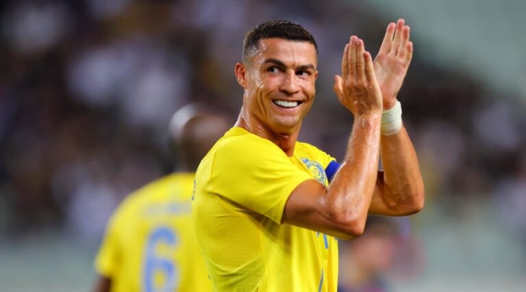 Ronaldo smiles again