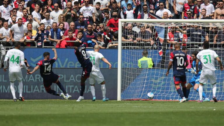Serie A: Cagliari overthrows Sassuolo in added time!