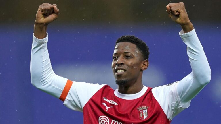 Stuttgart is tracking a former L1 player to replace Guirassy