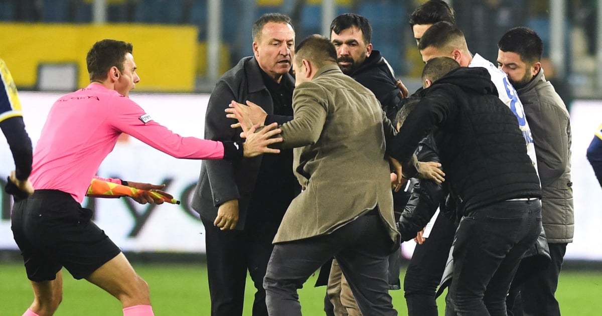 Türkiye: New offensive against the referee!