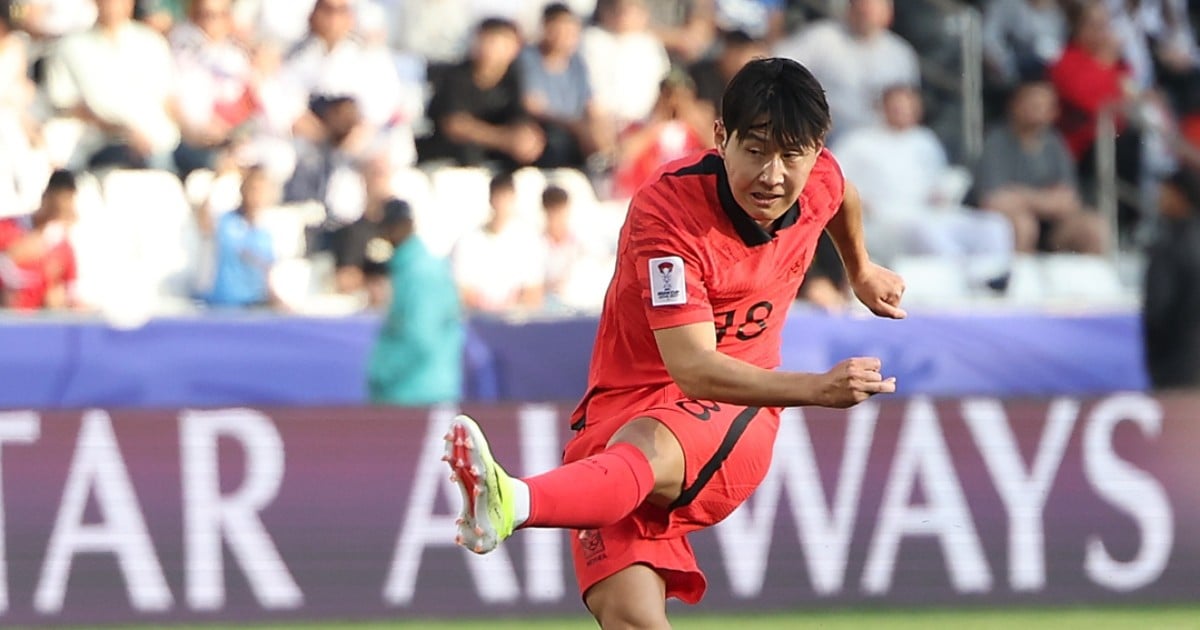 Lee Kang-In's lovely free kick with Korea (video)