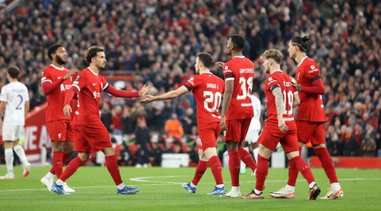 Liverpool keep the competition at bay