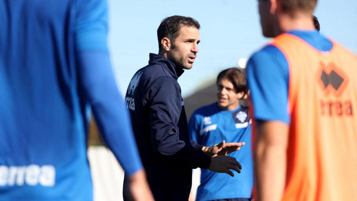 Cesc Fàbregas sees himself coaching Barça