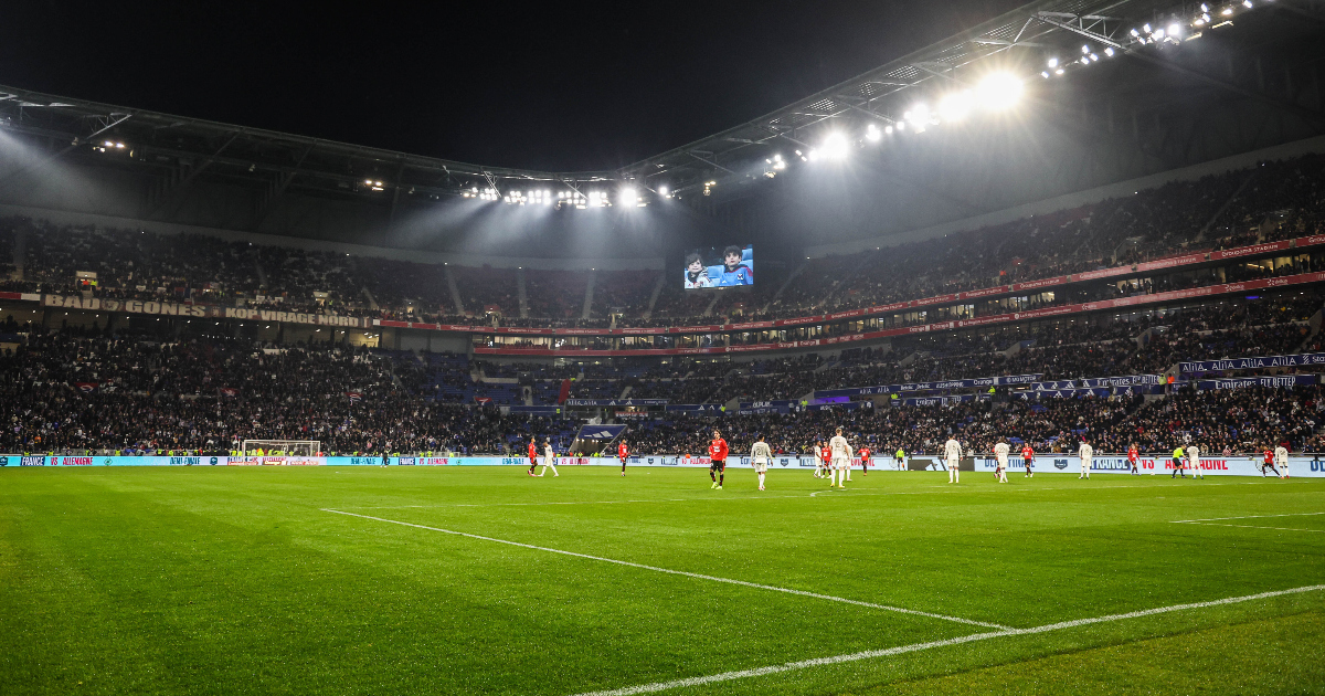 OL-OM: “On the level of Messi”, this player dribbles everyone!