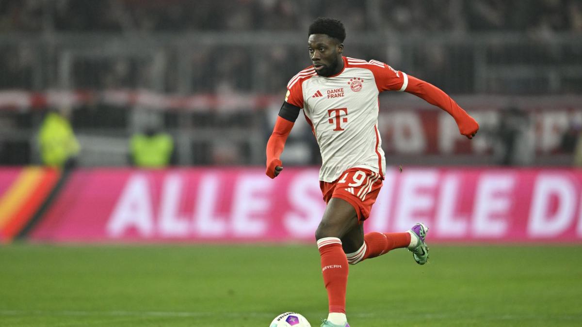 Bayern Munich target Alphonso Davies replacement