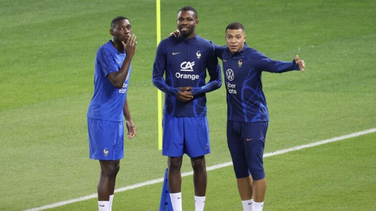 EdF, PSG: Kylian Mbappé challenged by his teammates about his future