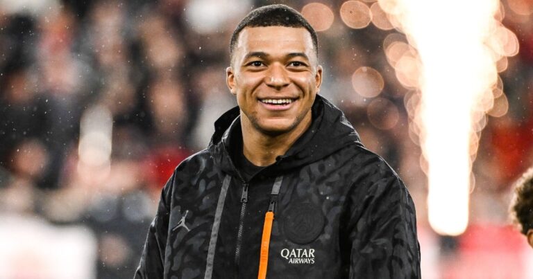 Humiliated at PSG, Mbappé already the boss at Real