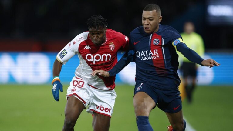 Monaco-PSG: Kylian Mbappé released at half-time!