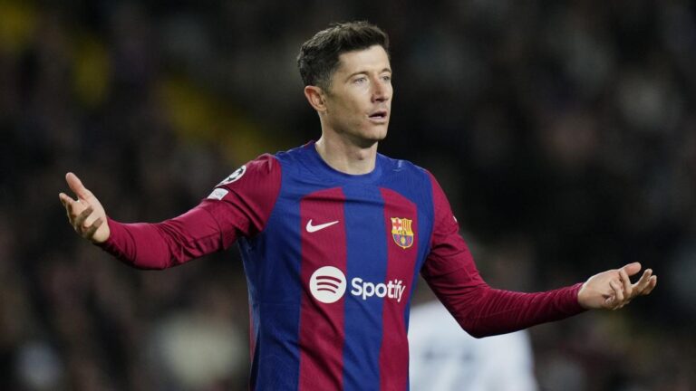 Barcelona: Robert Lewandowski's strong announcement about his future