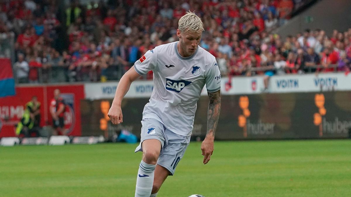 Bundesliga: Wout Weghorst and Hoffenheim take on Augsburg