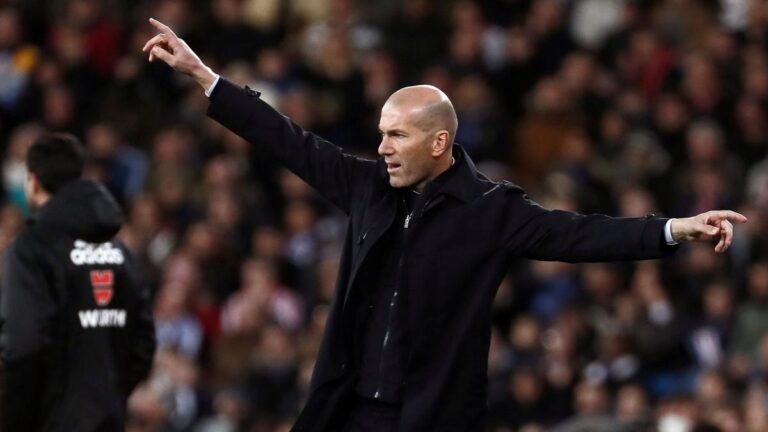 Should Zinédine Zidane join Bayern Munich?