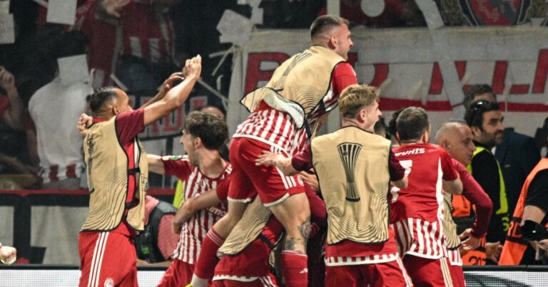 Olympiakos, the first European!