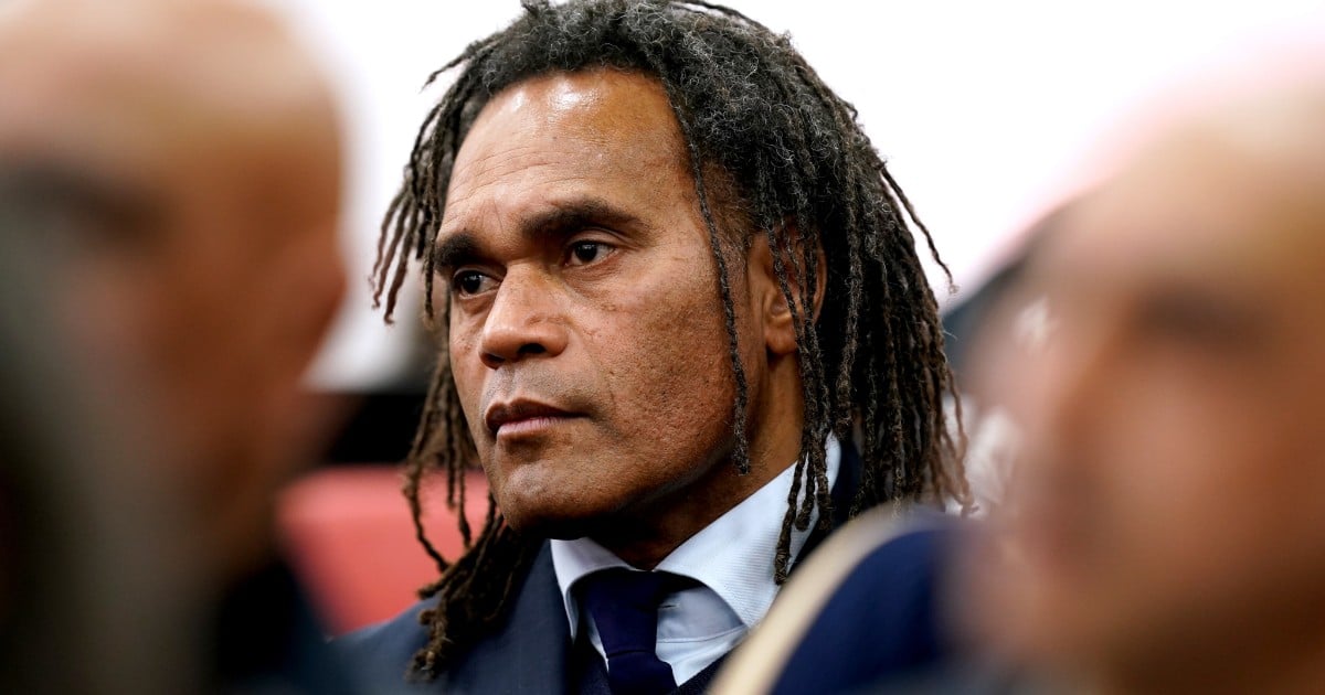 “Two people from my family were killed”, the tragedy of Christian Karembeu