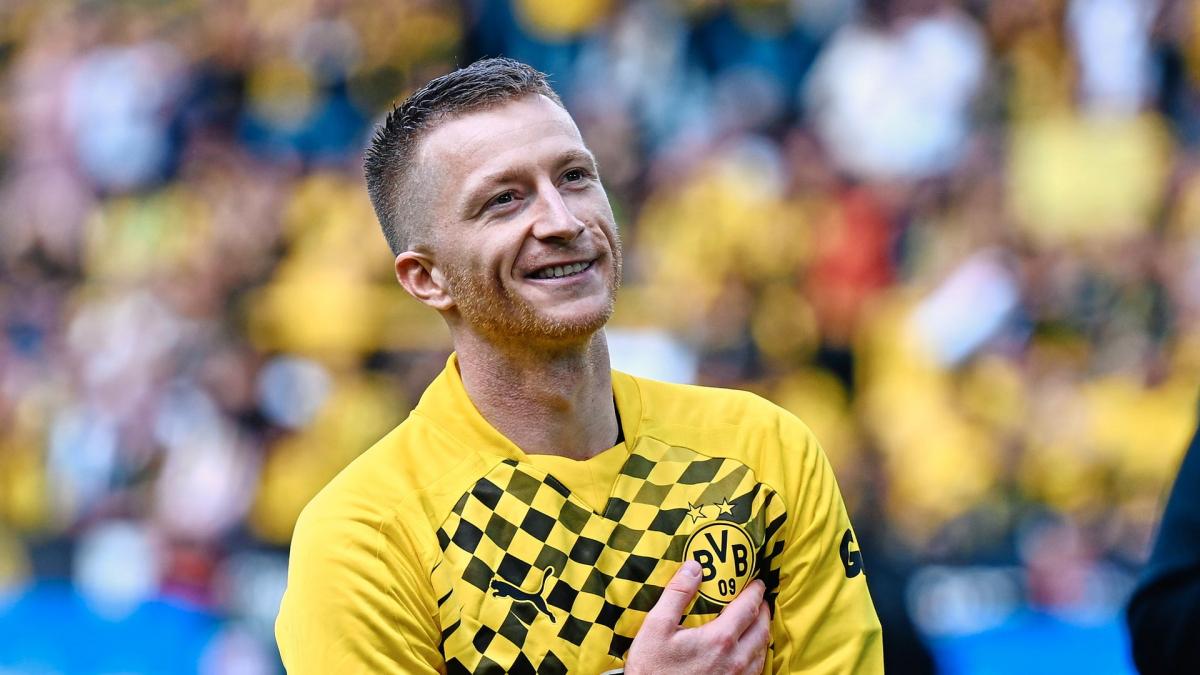 Video: Marco Reus's moving farewell to Dortmund