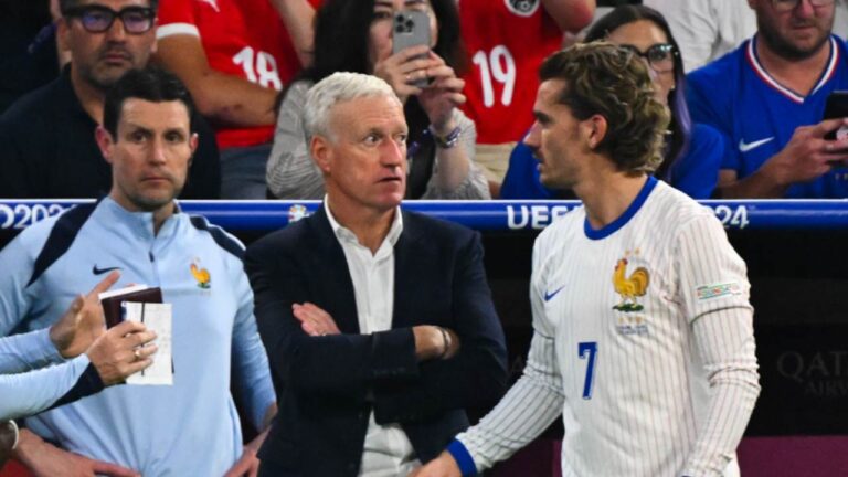 Antoine Griezmann lights up Didier Deschamps