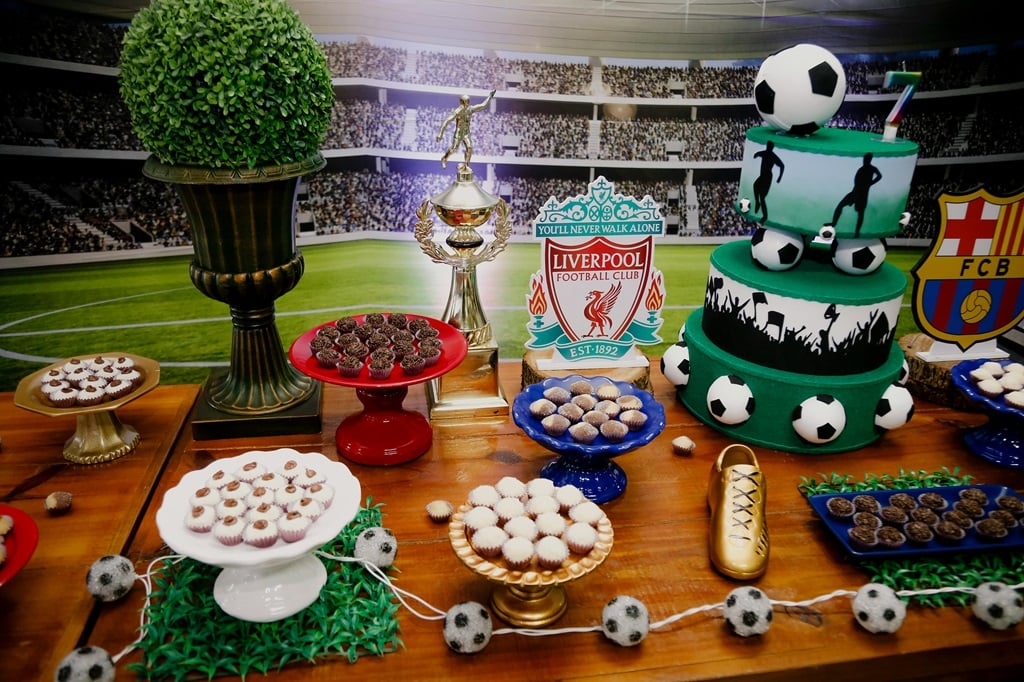 Football fanatic: how to decorate a birthday?